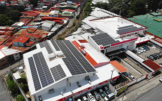 Calox instala microrred solar de compania Sunshine para impulsar sostenibilidad energética.